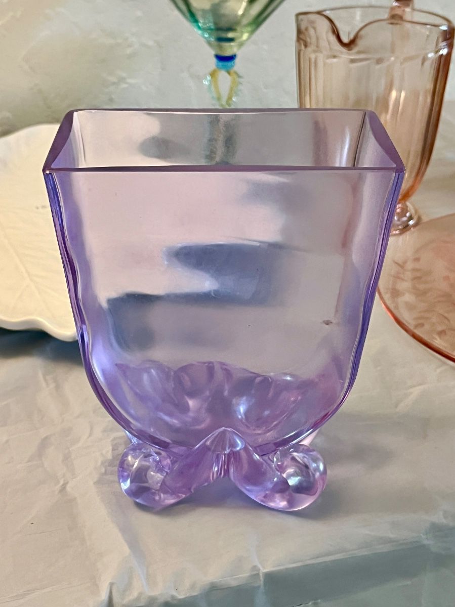 Castaway Has A VERY VINTAGE Sale In St. Petersburg!