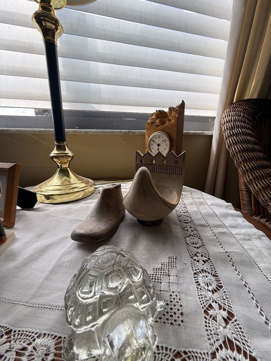 Decorative Accent Grouping with Burl Wood Clock, Shoe Form, and Glass Turtle