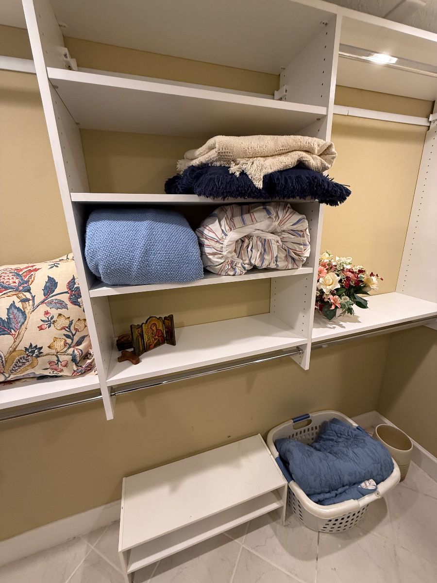 Decorative Home Textiles & Accents Collection