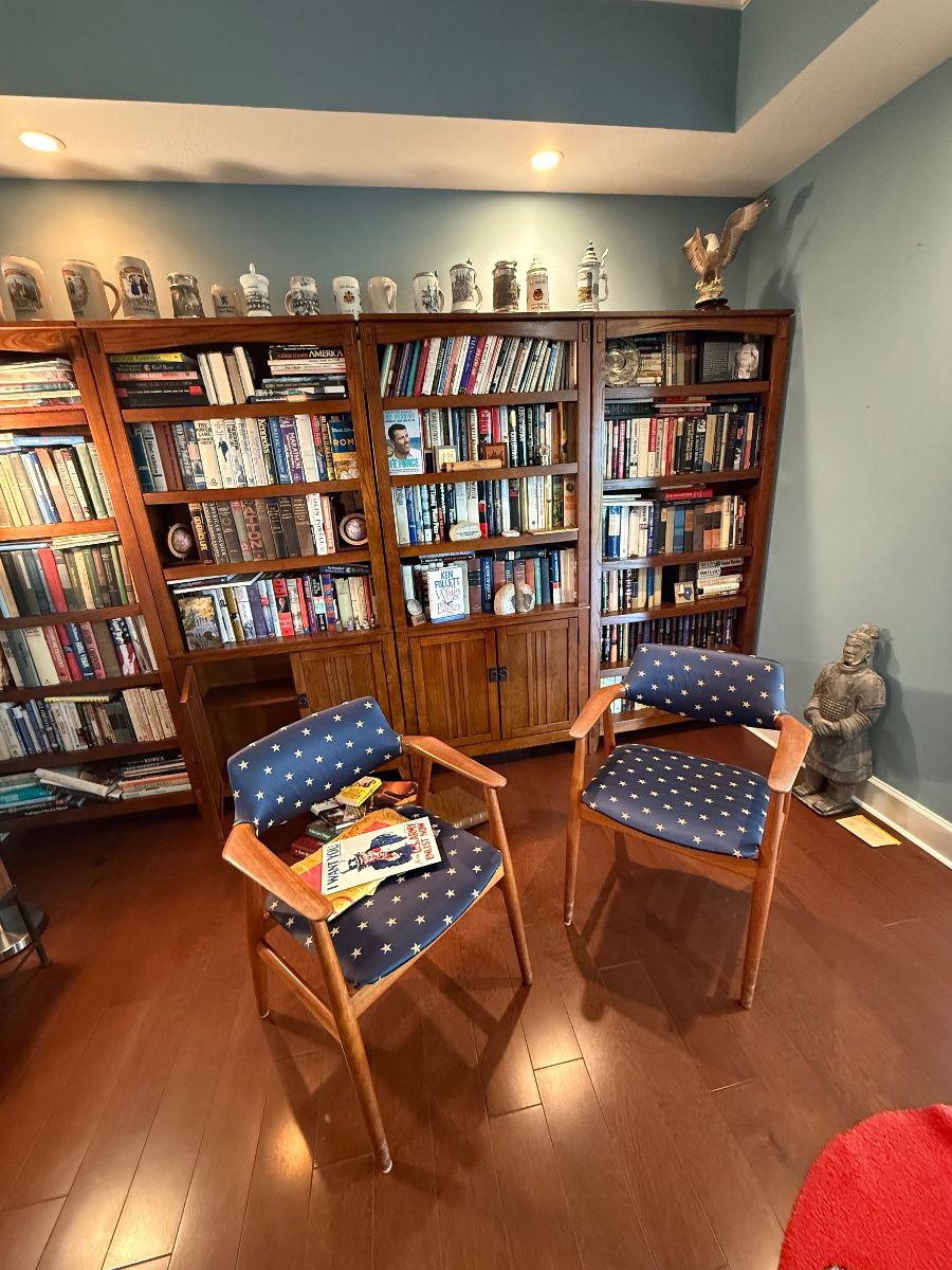 Bookshelf Collection with Decorative Accents