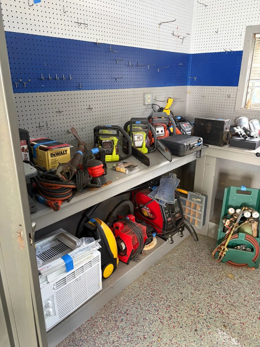 TOOL LOVER’S ESTATE SALE – Power Tools, Vintage Tools, Tool Chests, Pinball, Furniture & More!