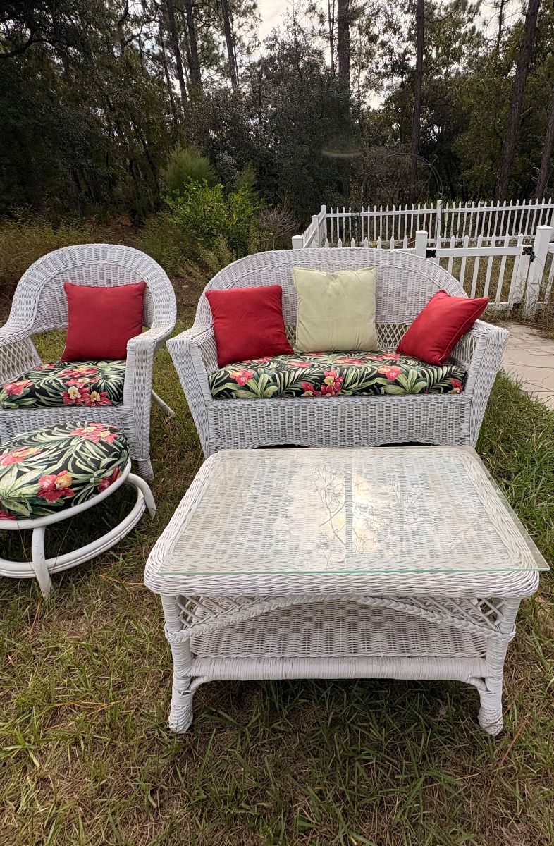Bring on the Bling! Sparkling Finds & Stylish Treasures in Citrus Springs!