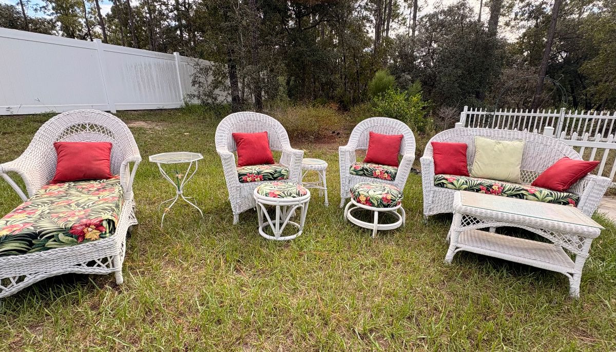 Bring on the Bling! Sparkling Finds & Stylish Treasures in Citrus Springs!