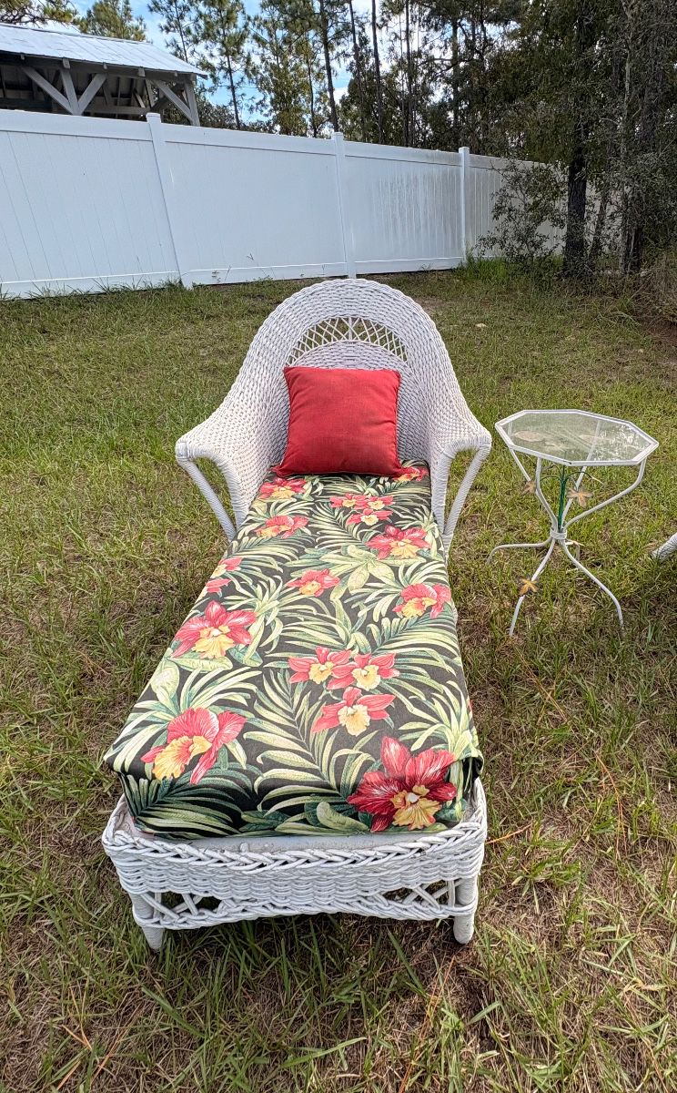 Bring on the Bling! Sparkling Finds & Stylish Treasures in Citrus Springs!