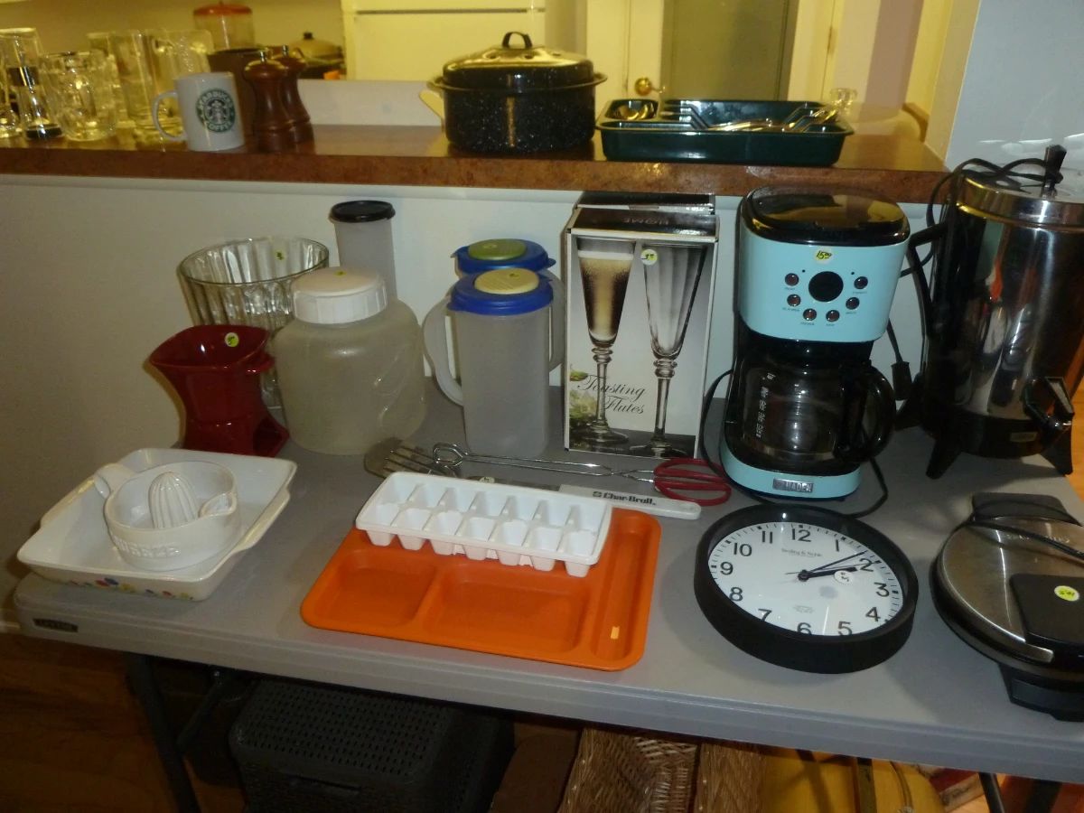 Kitchen Appliances & Drinkware Assortment