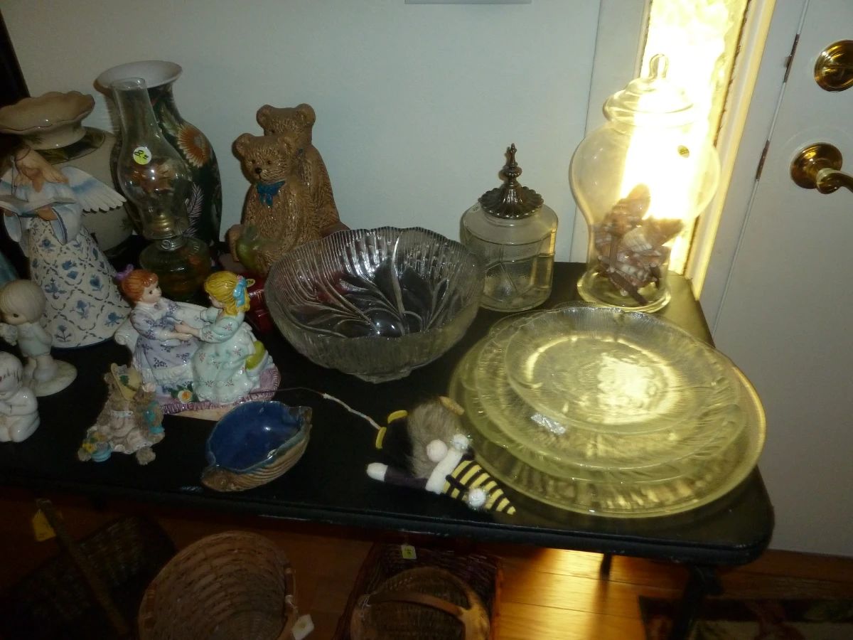 Decorative Shelf Assortment: Vases, Figurines, Glassware, and Decor