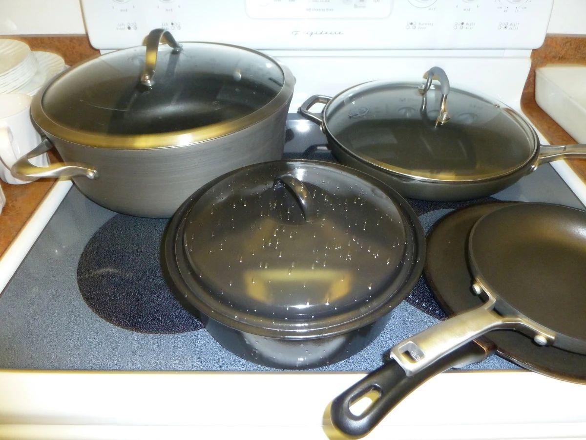 Cookware Assortment: Pots, Skillet, and Dutch Oven