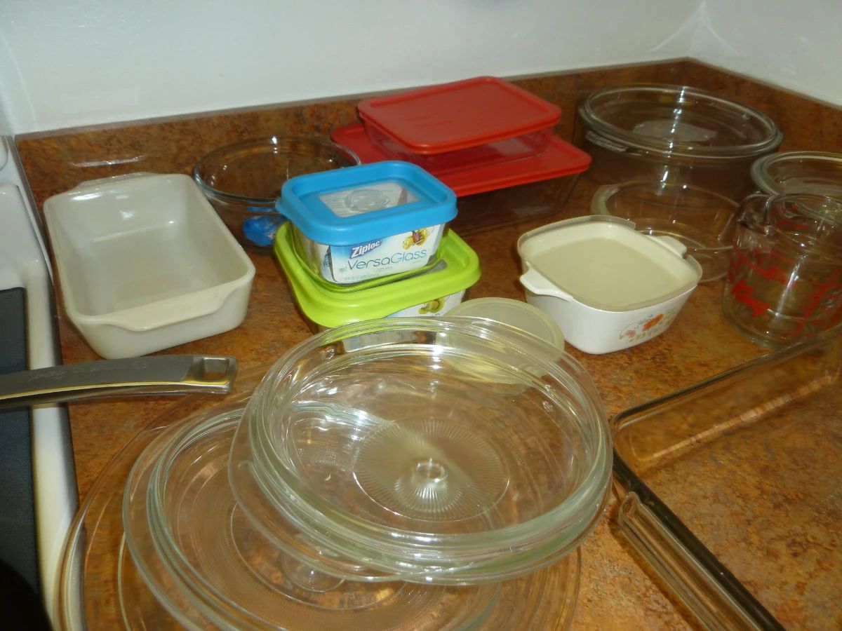 Glass Bakeware & Kitchenware Assortment