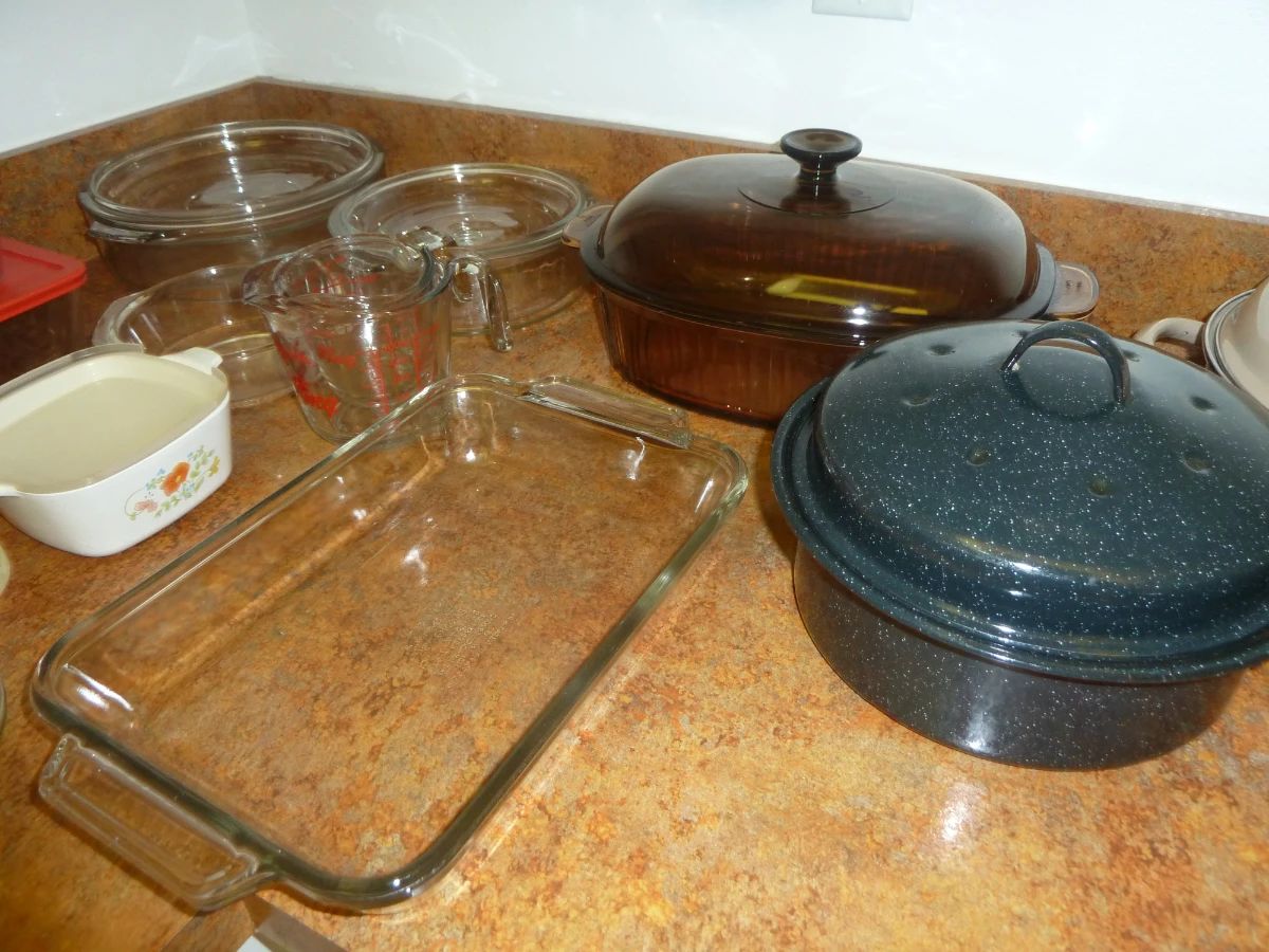 Cookware & Bakeware Assortment