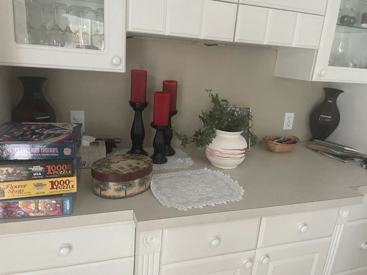 Estate Sale (Rainbow Springs) By Helping Hands