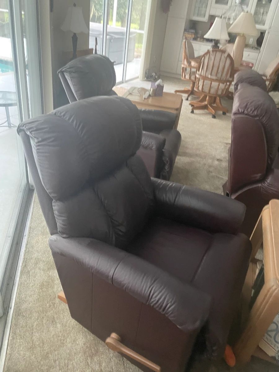 Estate Sale (Rainbow Springs) By Helping Hands