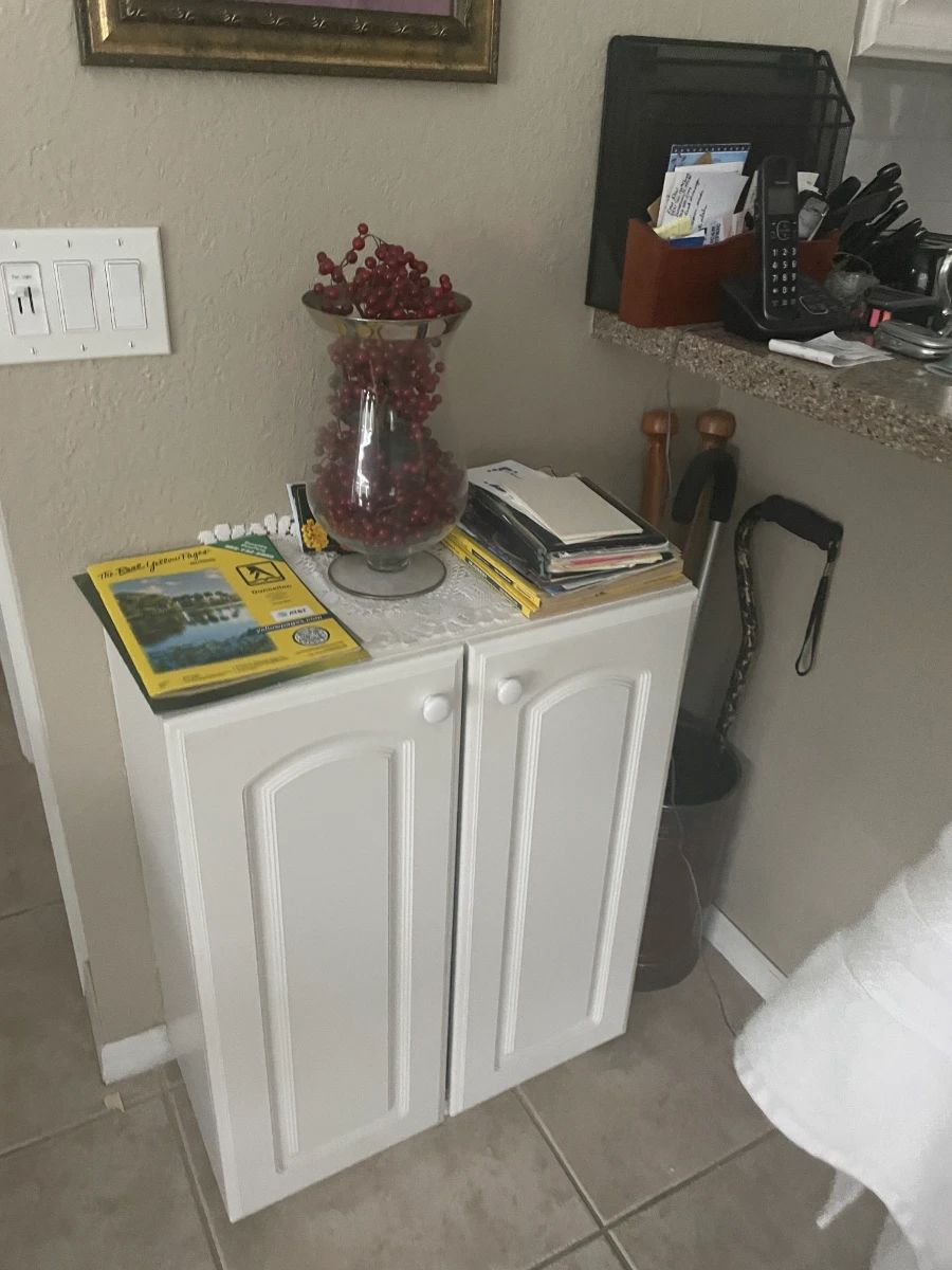 Estate Sale (Rainbow Springs) By Helping Hands