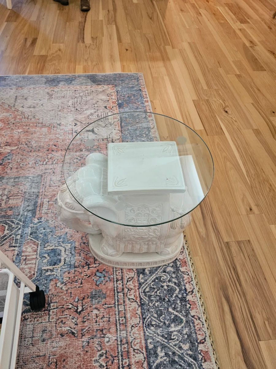 MODERN FURNITURE & APPLIANCE ELEGANCE ESTATE SALE BY ALAMO AZTEK ESTATE SALES DFW