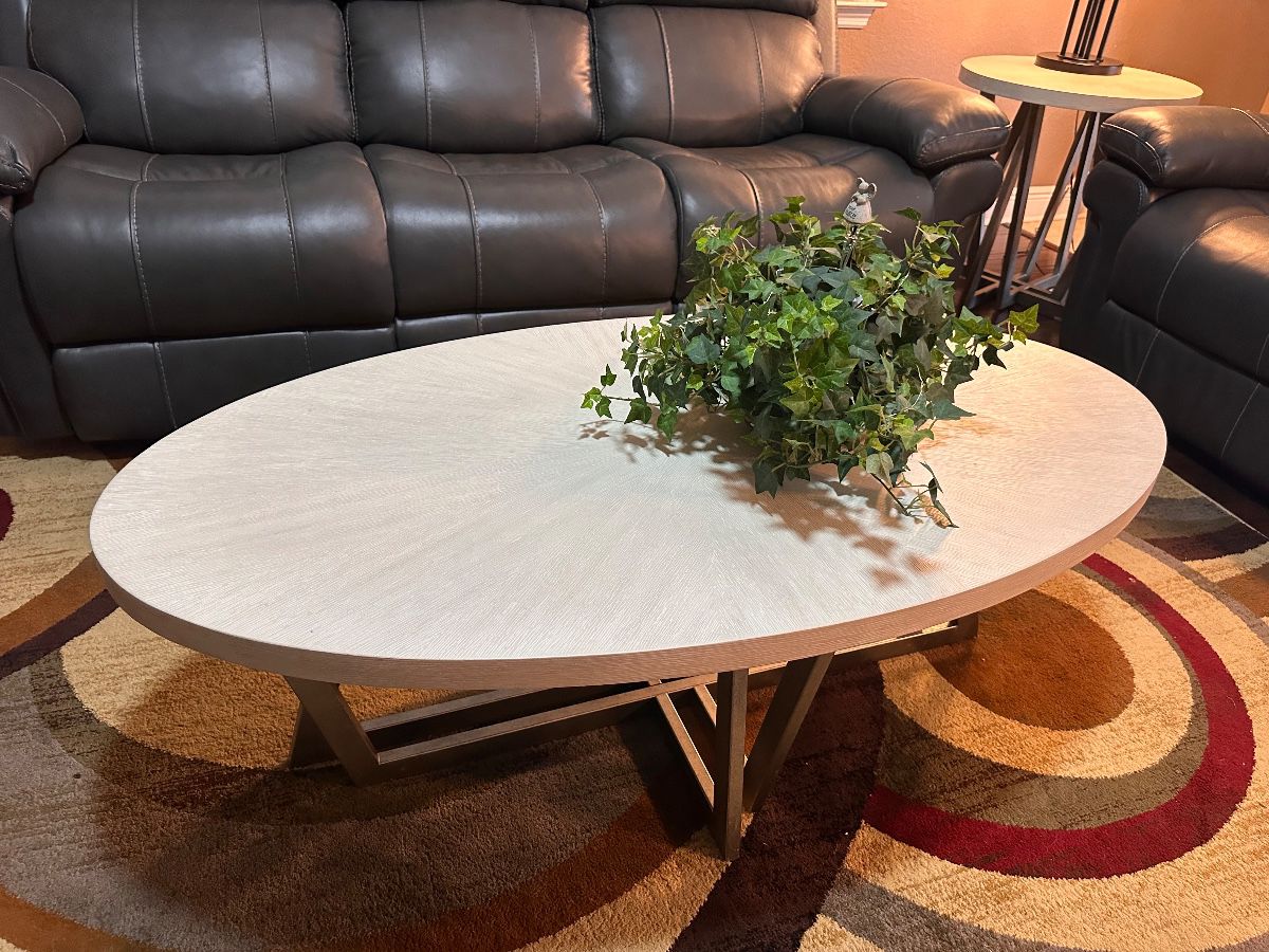 Cape Coral, Estate sale hosted by House Of Consignment