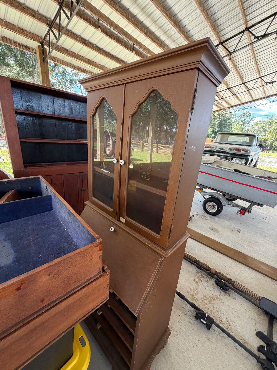 Hi, It’s Terri in Groveland !!!!! at estate sale in Groveland, FL