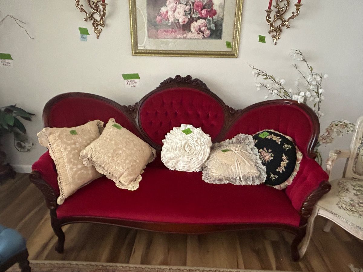 HEAVENLY HANDS ESTATE SALES  - THE MAINLANDS UNIT 5’ - 04/30/2026-05//02/2026