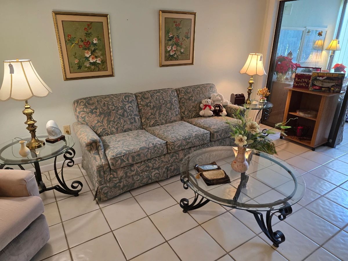 Renee's Estate Sales