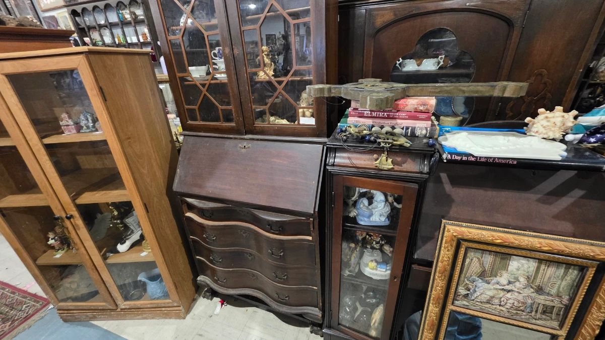 MASSIVE LIVE LIQUIDATION SALE — CASH & CARRY — EVERYTHING MUST GO!