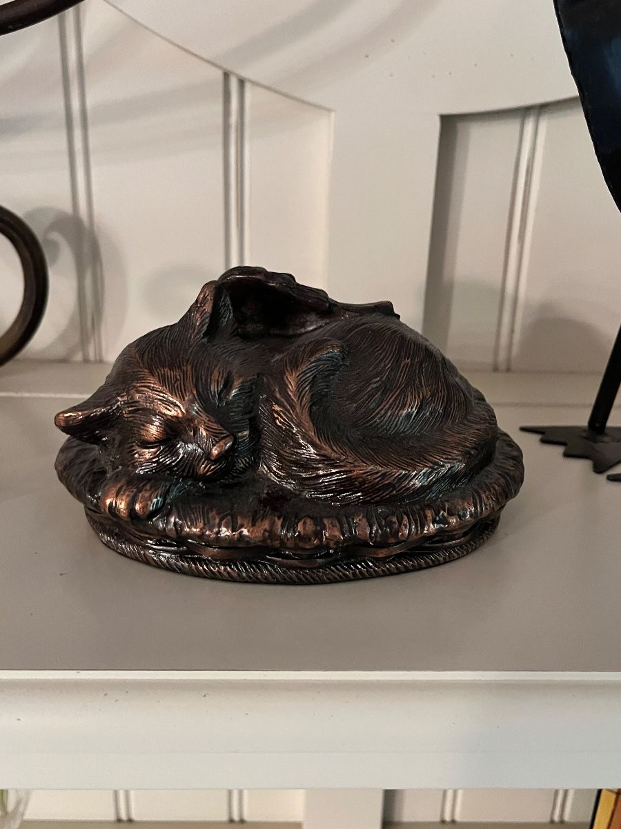 Estate Sale Extravaganza: A Collector's Dream Packed with Unique Treasures!