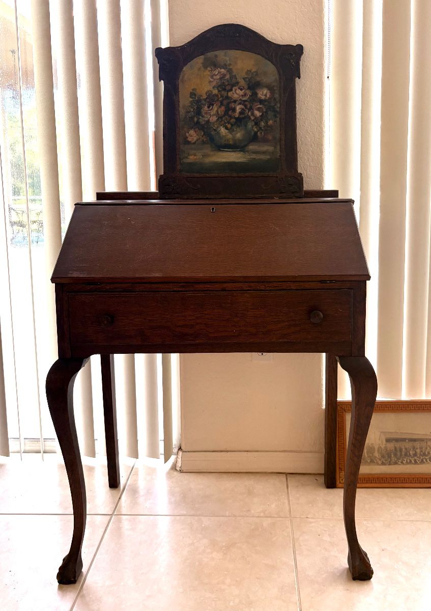 Spring Hill Treasure House — Antiques, Vintage Finds & Collections Around Every Corner!