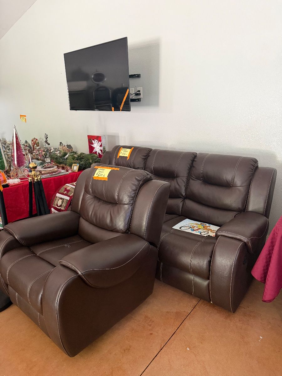 HEAVENLY HANDS ESTATE SALES - EXTREMELY LARGE SALE-   OFF LITTLE  - NPR  09/15-19/2026