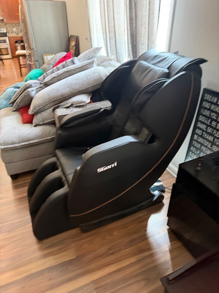 HEAVENLY HANDS ESTATE SALES - EXTREMELY LARGE SALE-   OFF LITTLE  - NPR  09/15-19/2026