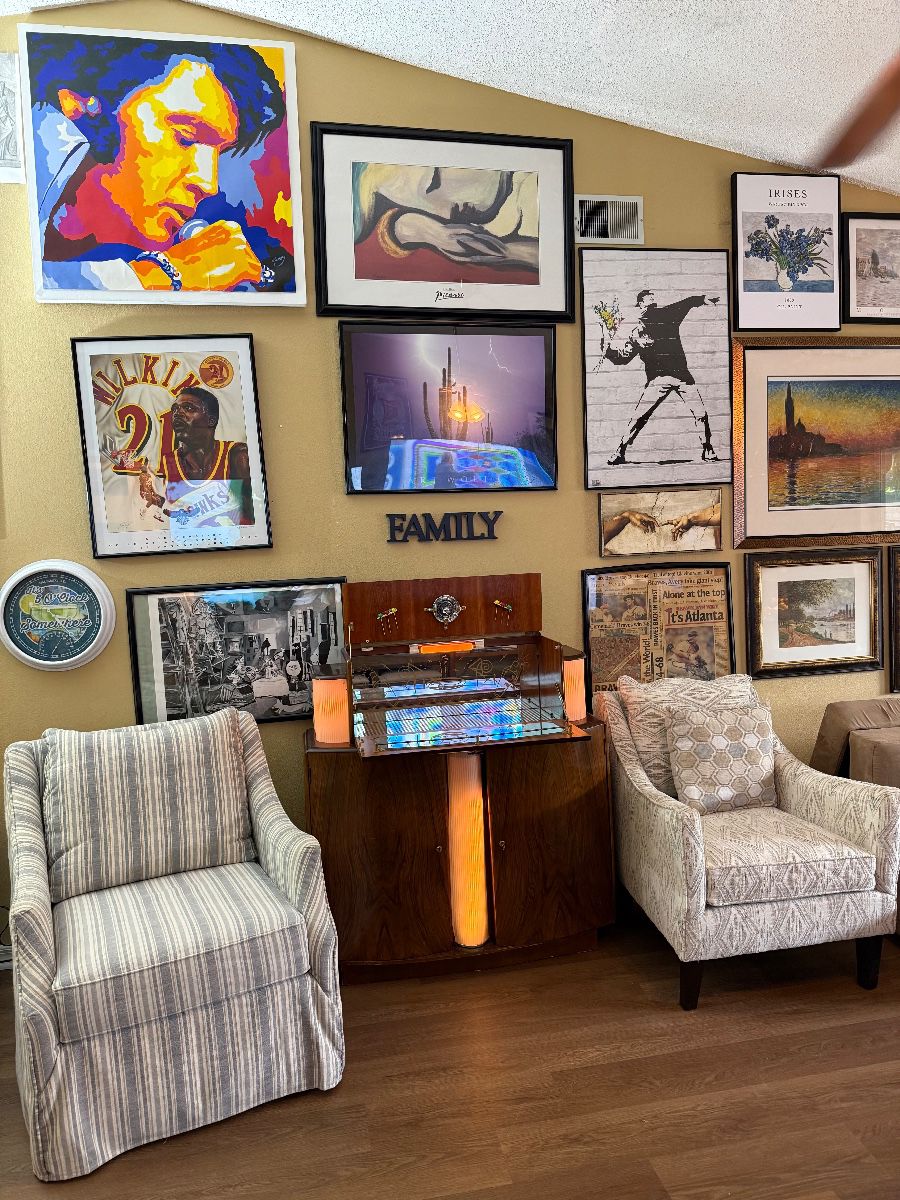 Valrico 3 Day Estate Sale: Vintage Vinyl, Sports Memorabilia, Art Deco Bar, Tools and More!