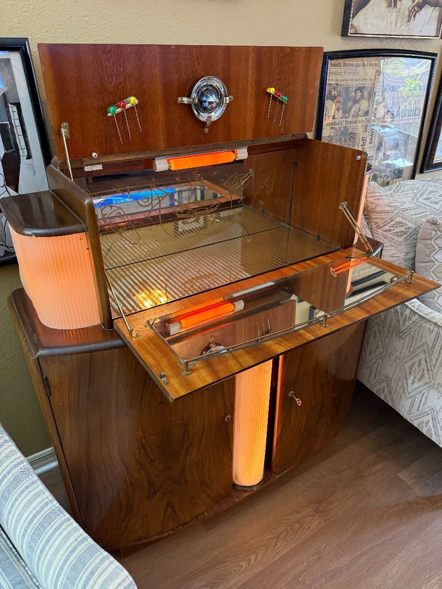 Valrico 3 Day Estate Sale: Vintage Vinyl, Sports Memorabilia, Art Deco Bar, Tools and More!