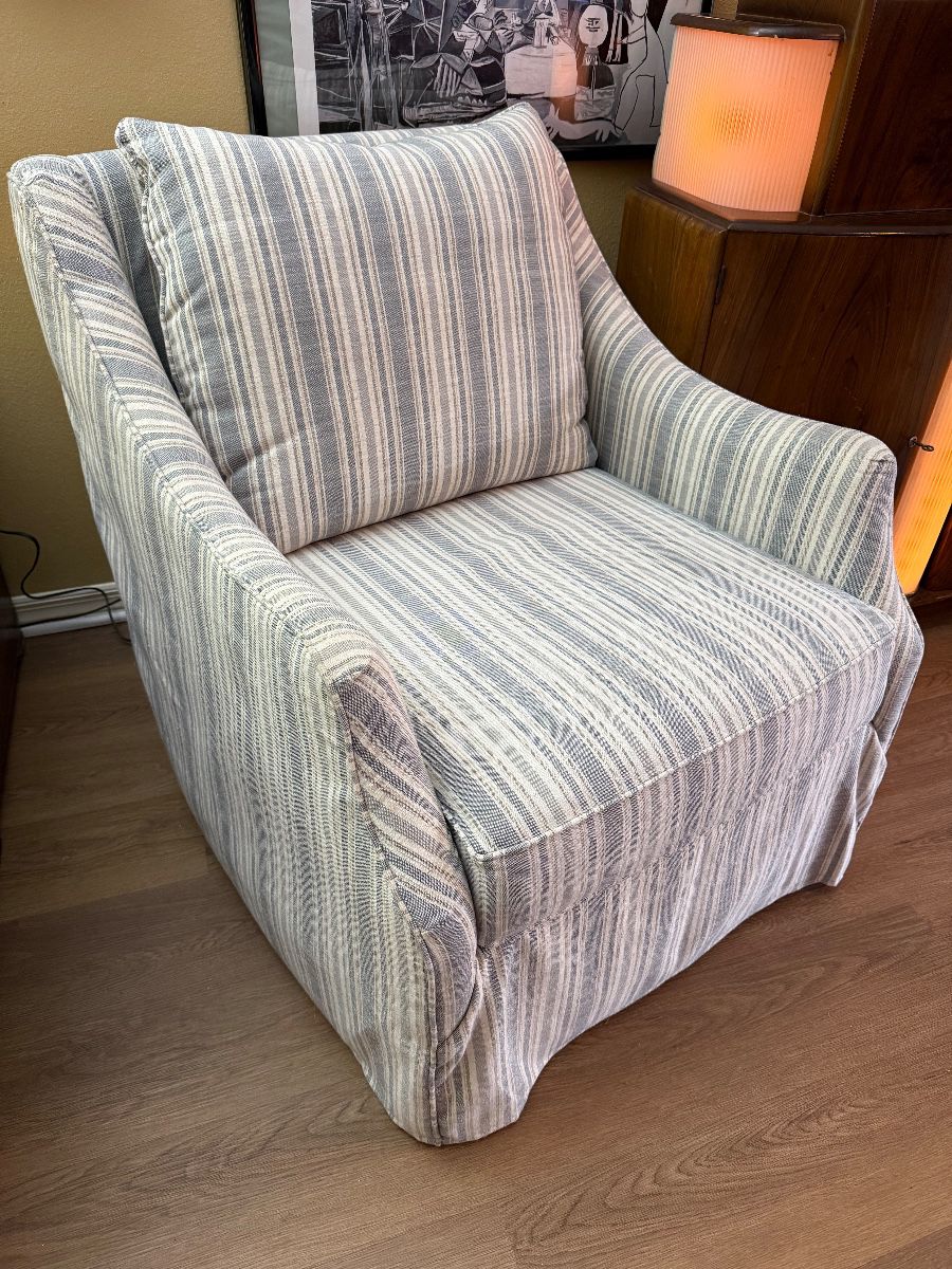 Valrico 3 Day Estate Sale: Vintage Vinyl, Sports Memorabilia, Art Deco Bar, Tools and More!