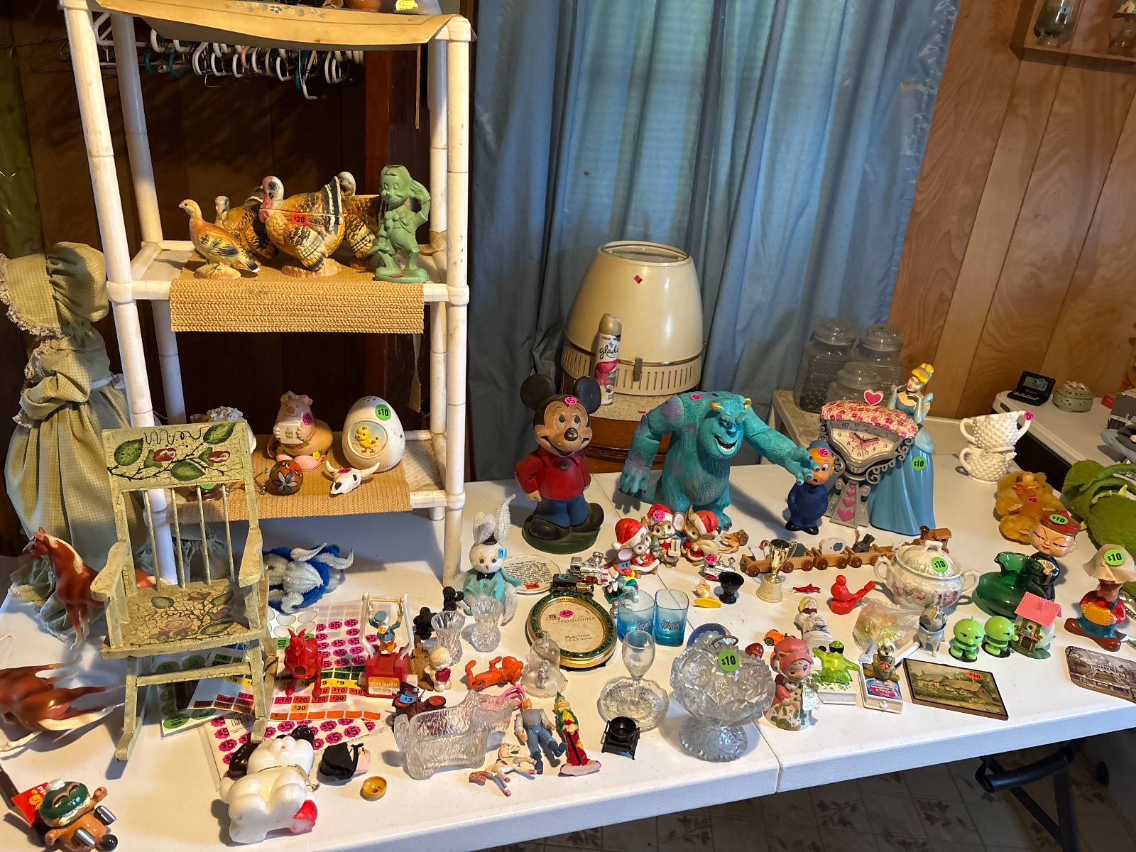 Estate sale- many vintage items- paintings/ prints, Knick knacks, toy,