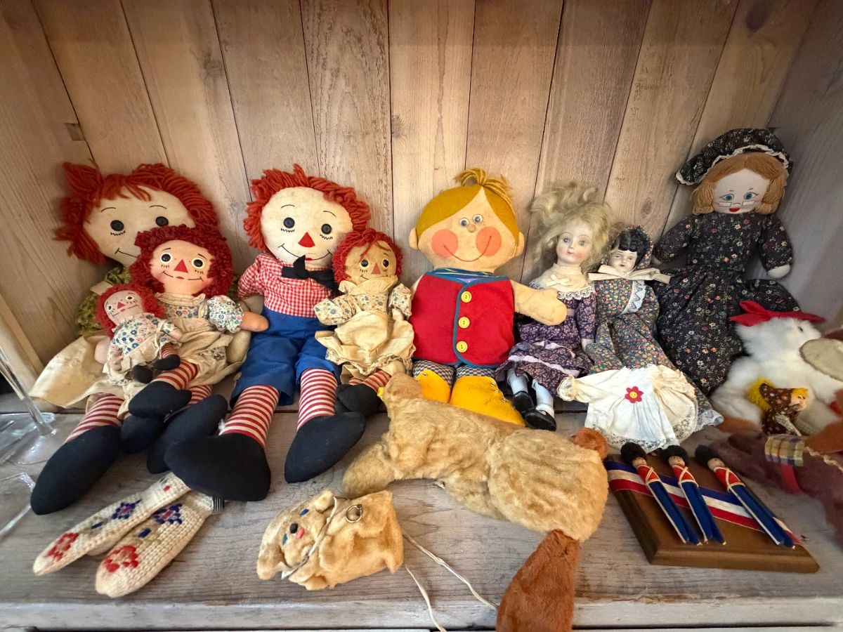 GRANDMA'S ATTIC IN PLANTATION