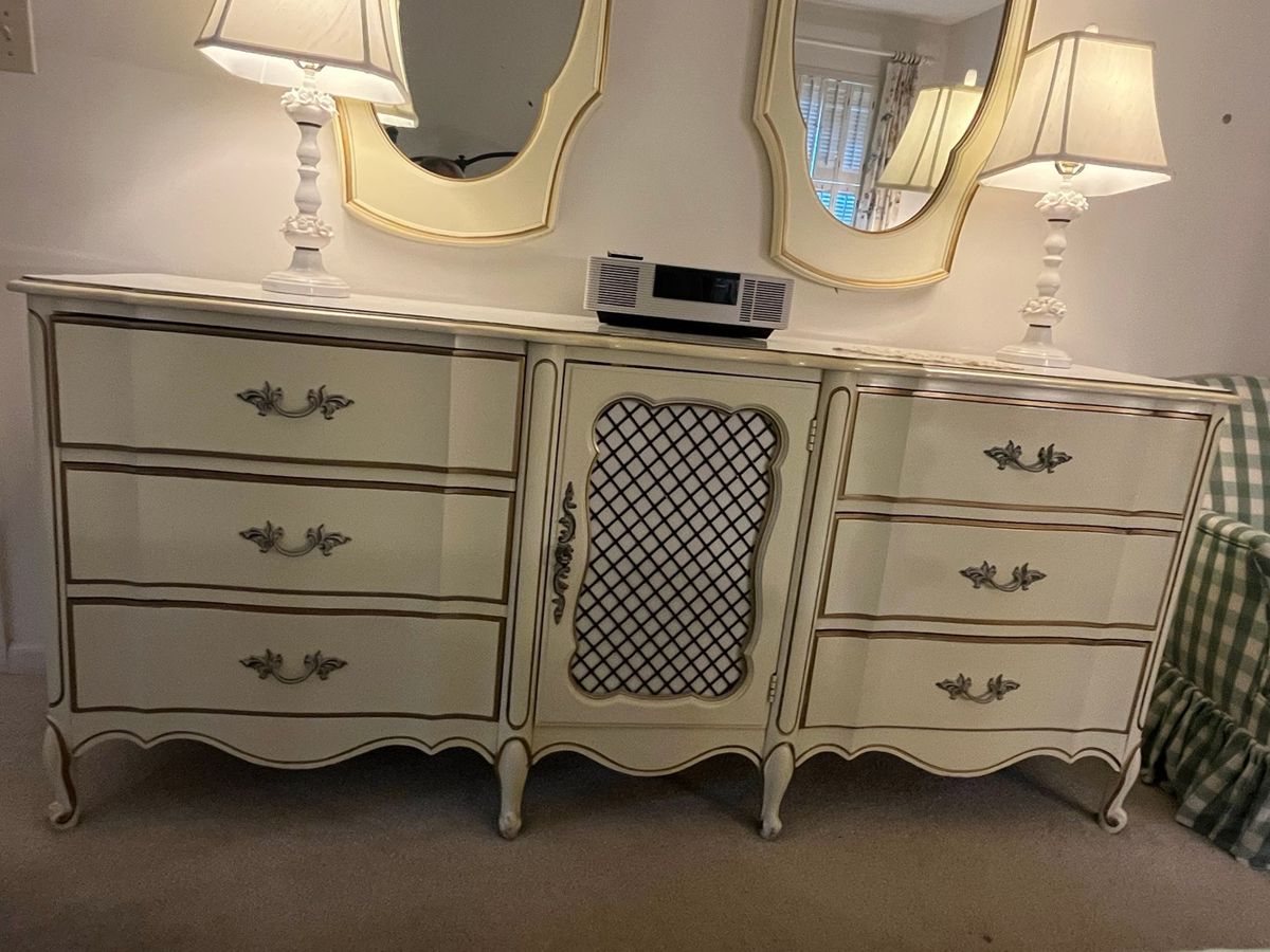 Vintage and Classical treasures at this Blue Moon Estate Sale in Jupiter.