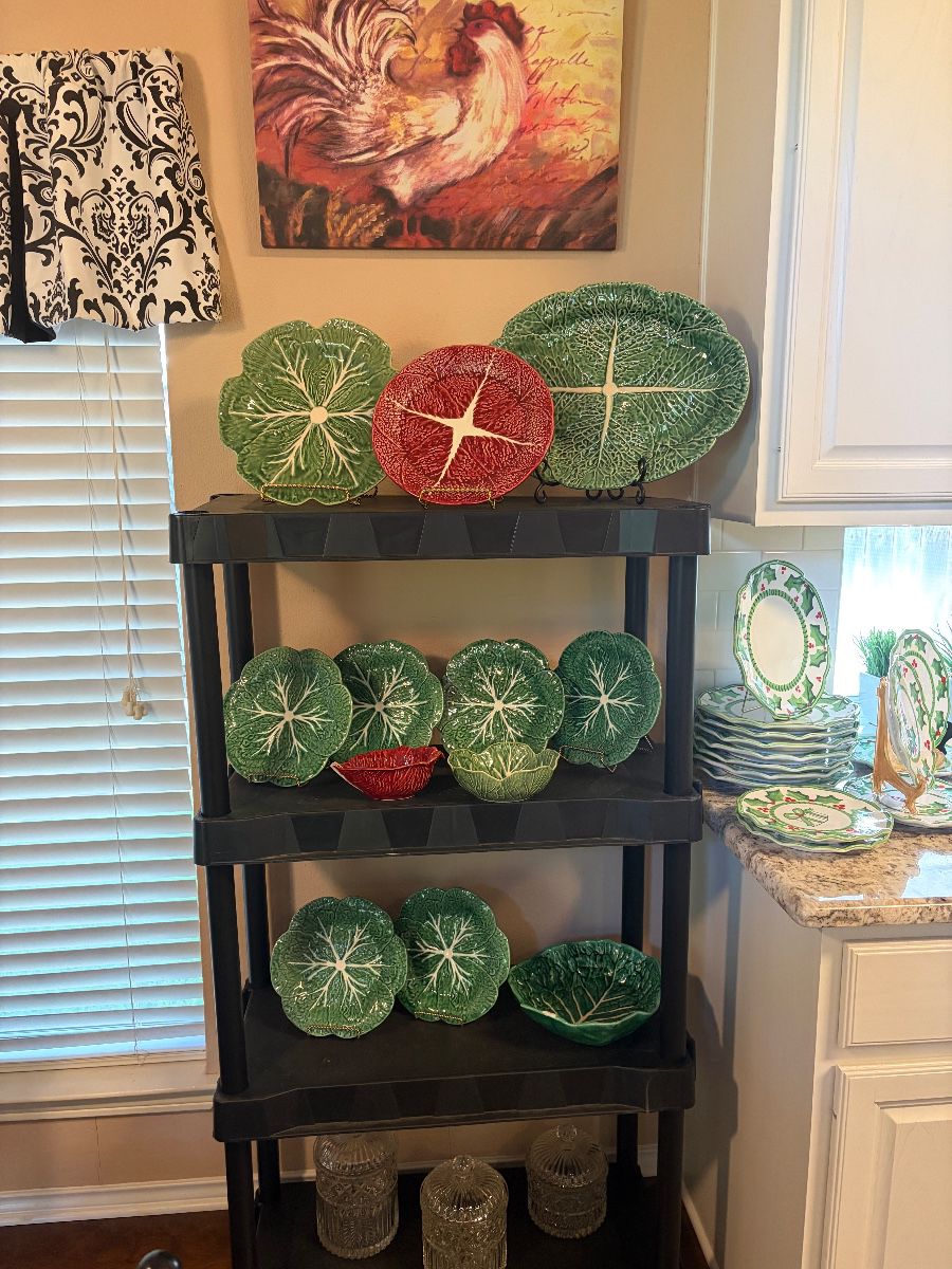 Lovely Hulen Bend Estate Sale
