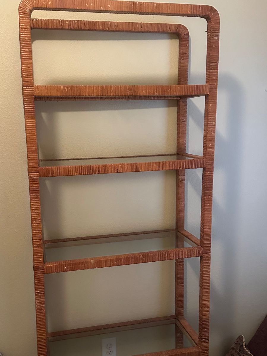 Lovely Hulen Bend Estate Sale