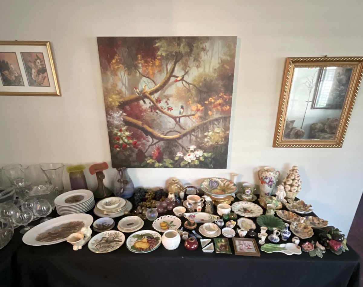 Great Sale in Melbourne!! Quality Primitive Antiques,  Home Decor and Much More!!