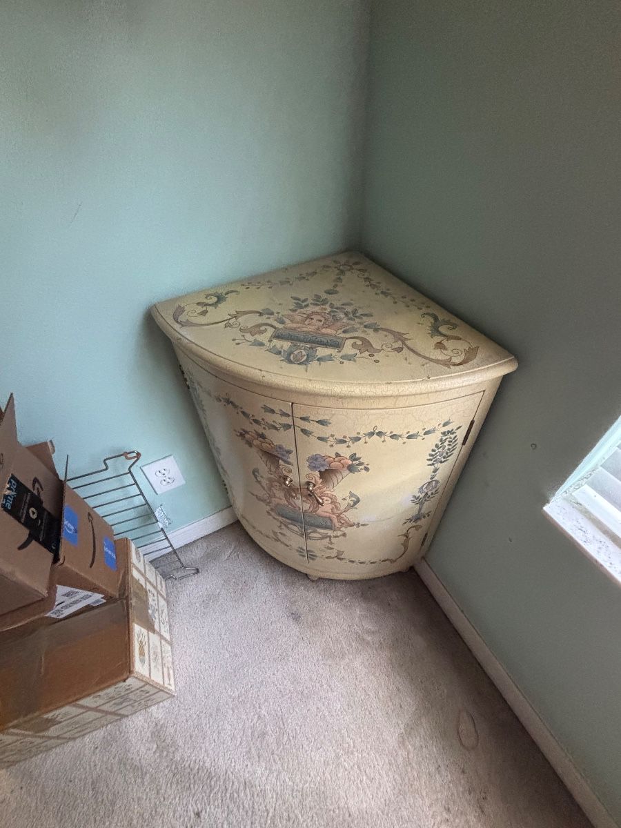 Estate sale Ellington