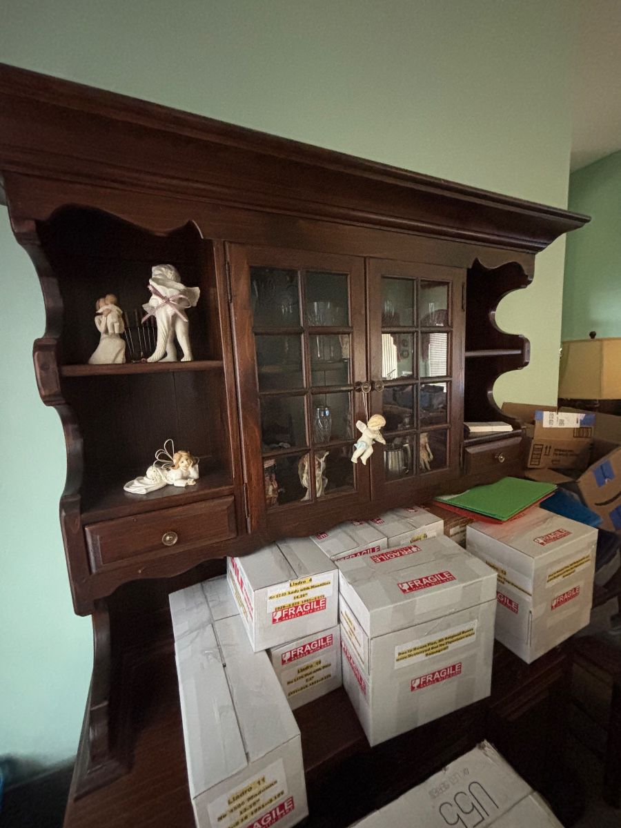 Estate sale Ellington