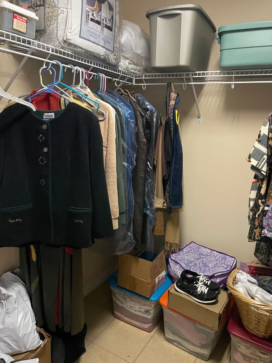 Estate Sale ( Rainbow Lakes Estates)