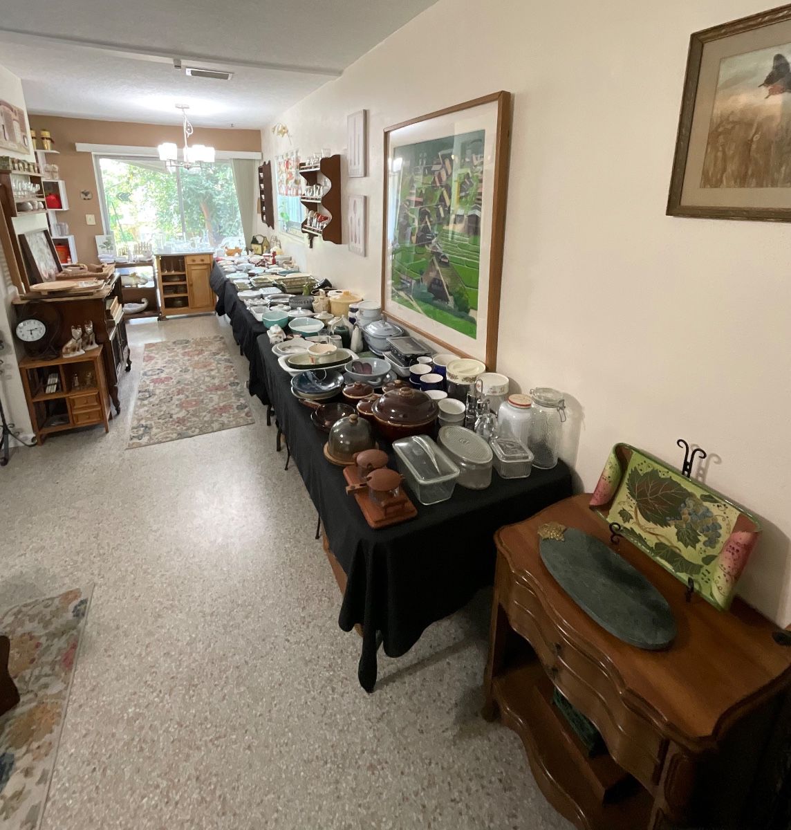 Great Sale in Melbourne!! House is Loaded with Vintage Decor & Collectibles!!