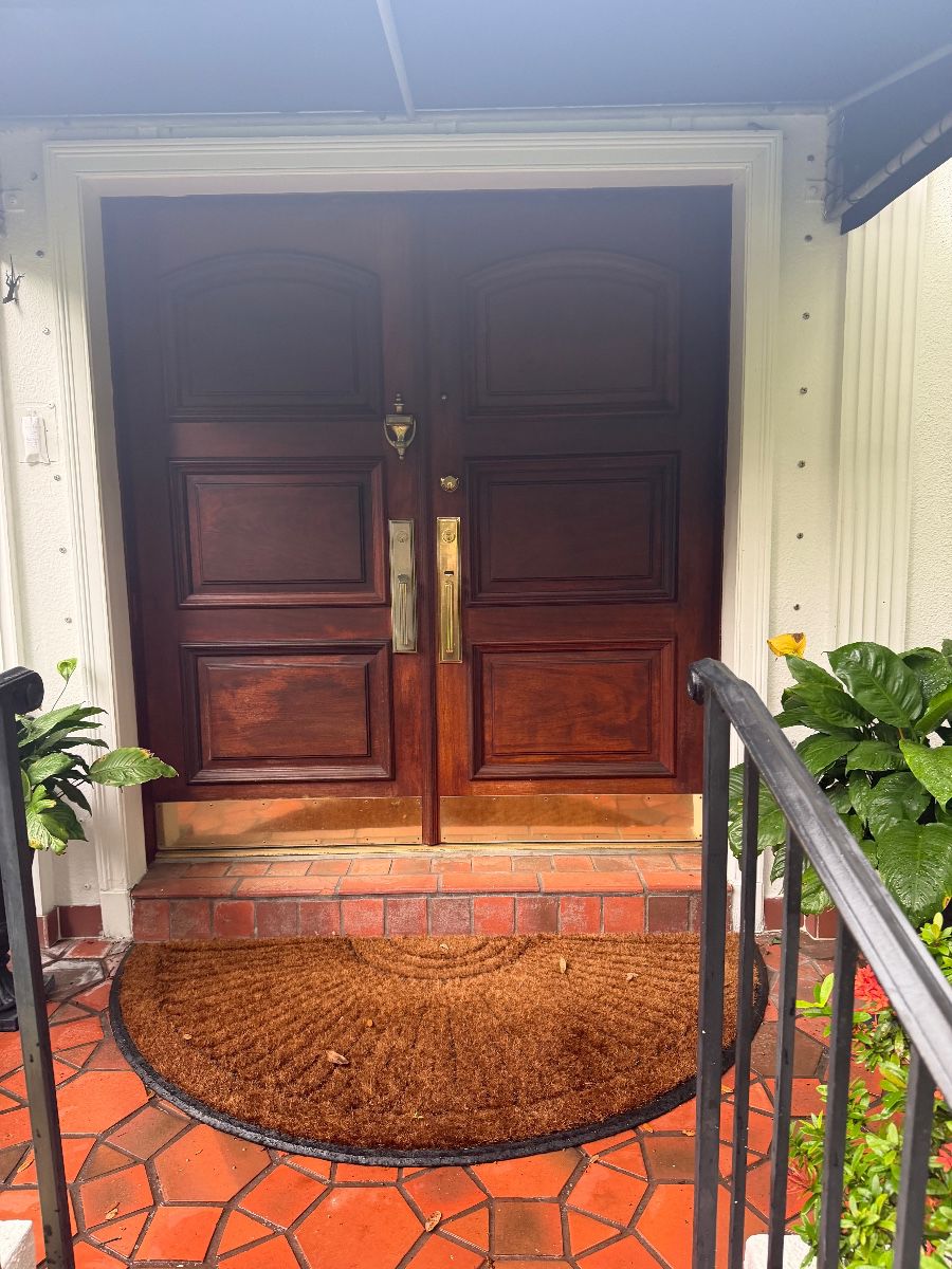 Coral Gables No. Greenway Dr. Beautifully Appointed Home.