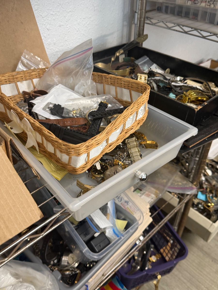 Estate sale at Chester‘s Estate of cofounder, Mike