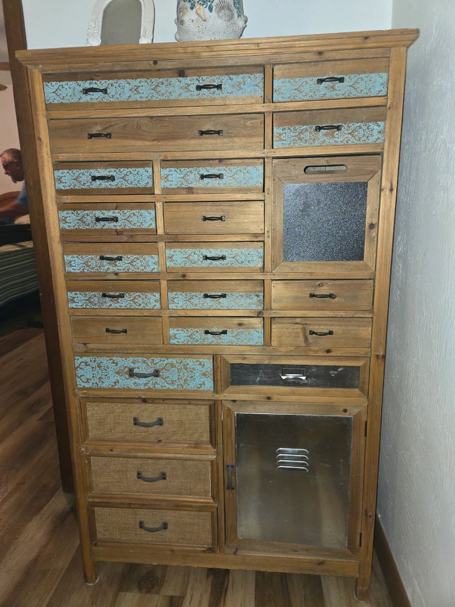 SWEET MEMORIES ESTATE SALES invites you to Oliver Estates in NSB!