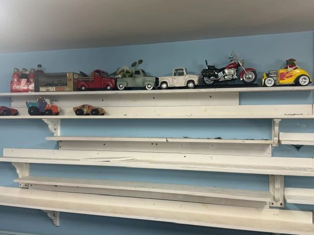 Another Awesome Sale By ACE Liquidators at estate sale in Saint Johns, FL