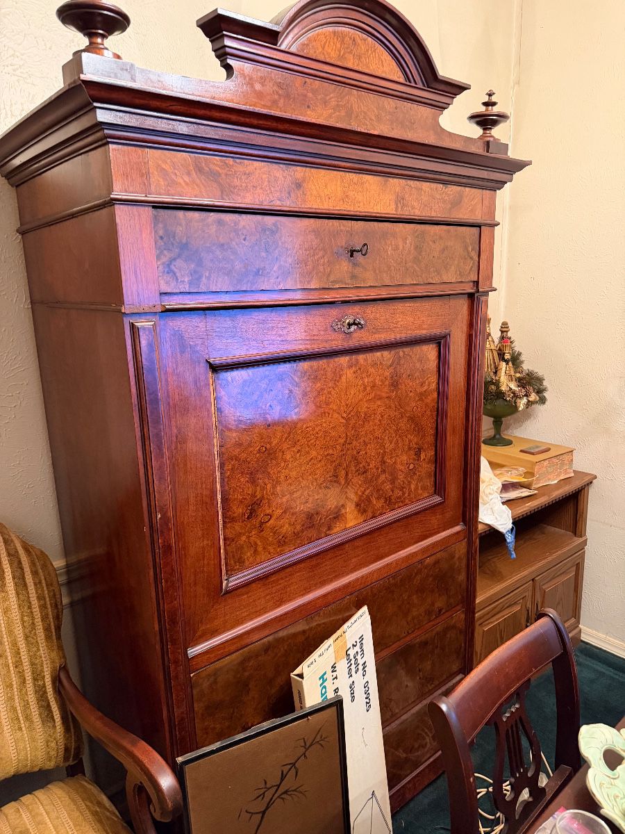Welcome Home Estate Sale, Plano TX