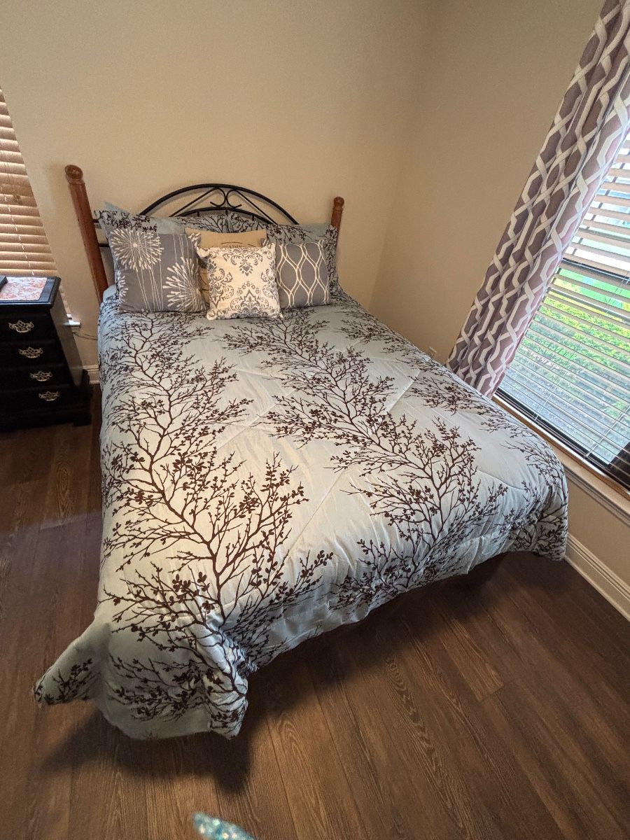 Estate sale Palmetto