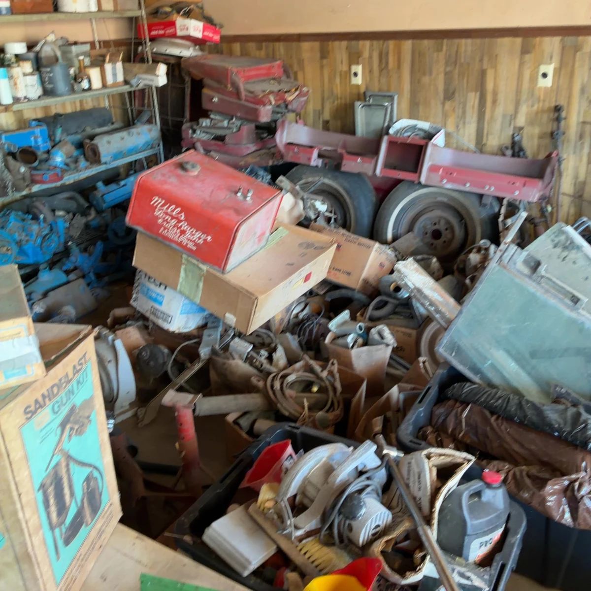 Newport Beach Estate Sale by SoCal Home Clear Outs