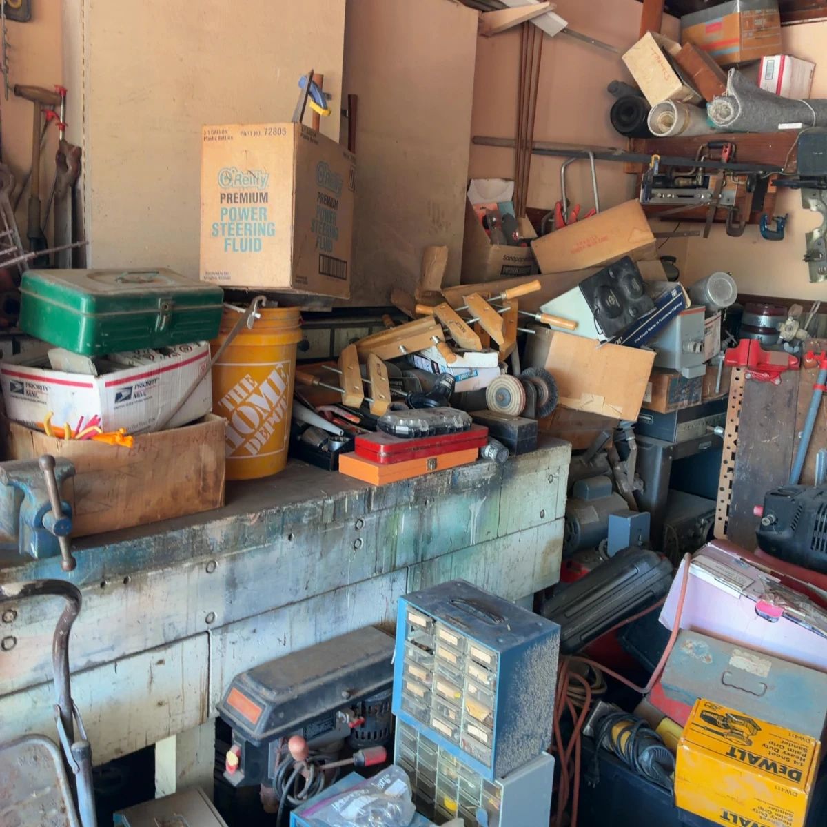 Newport Beach Estate Sale by SoCal Home Clear Outs