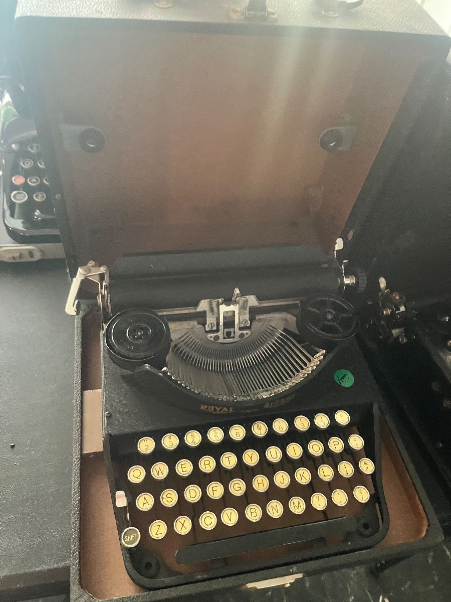 2nd weekend at Long Bow Lane - Two Houses with a Lot Still Left!