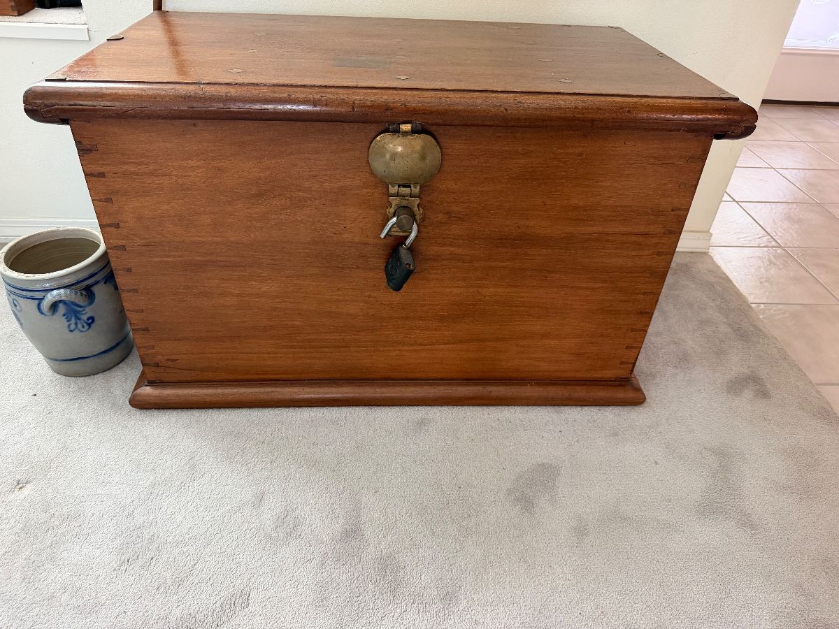 CARDON ESTATE SALES -Interesting Sale with Artifacts from Far & Traditional.