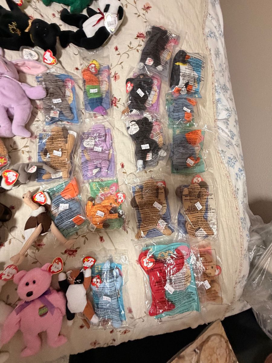 Huntington Beach Estate Sale by SoCal Home Clear Outs